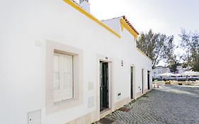 Casa Risca Amarela